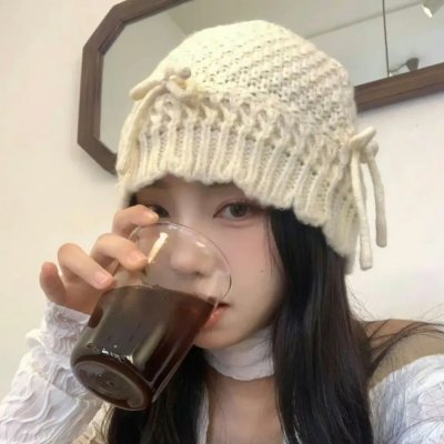 轻轻拂过
